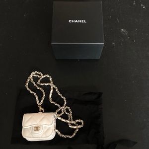 Chanel AirPods Pro Case